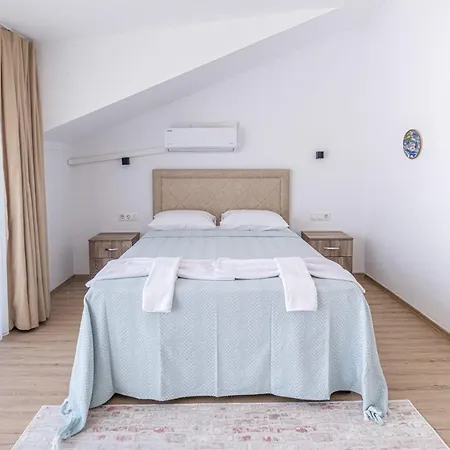 Hotel With Balcony In Fethiye Göcek